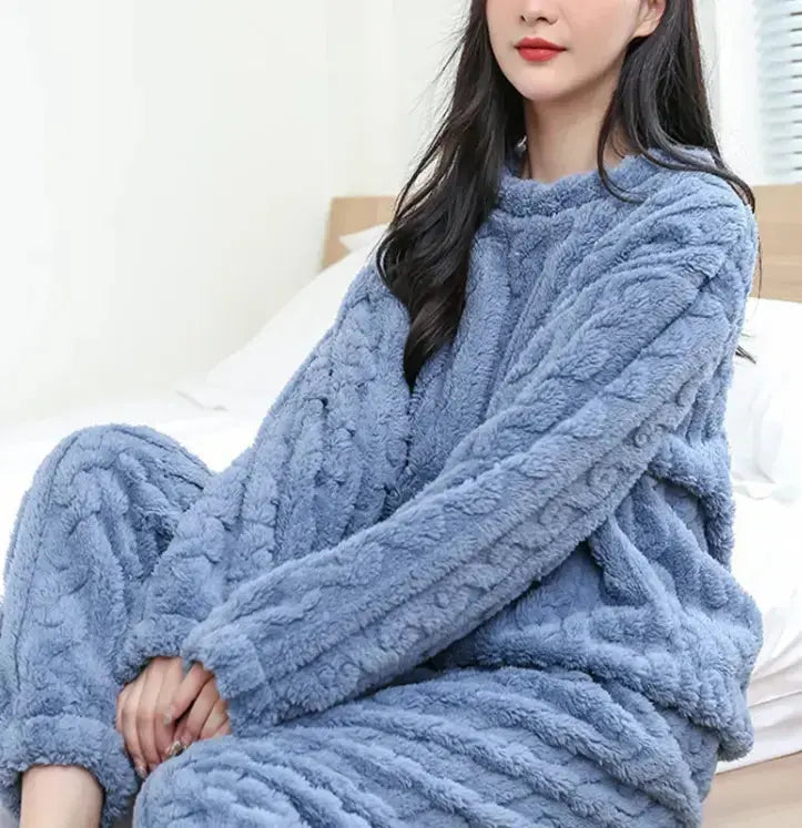 CozyVelvet™ Pyjama Set Damen – Weicher Homewear Anzug in Trendfarben LuxMenor