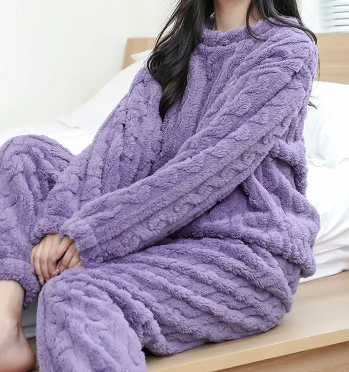 CozyVelvet™ Pyjama Set Damen – Weicher Homewear Anzug in Trendfarben LuxMenor